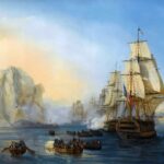 Peinture d'une escadre française toutes voiles dehors qui canonne un grand rocher clair, pendant que des chaloupes chargées de soldats rament vers lui